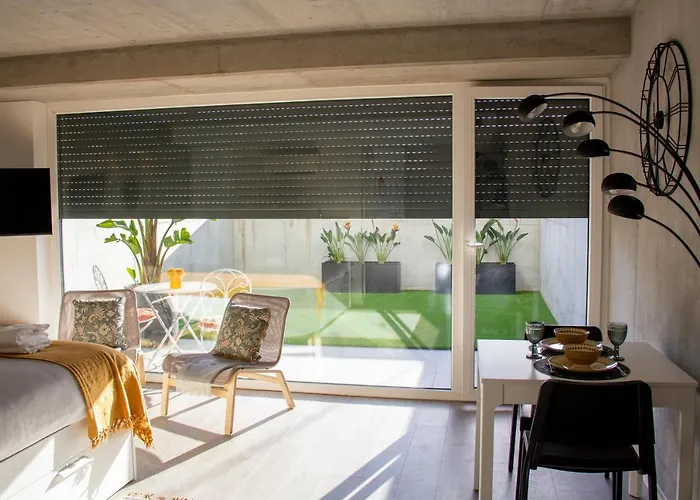 Casa Falcoeiras - Estudio Com Terraco Privado 아베이루